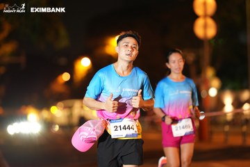 HO CHI MINH CITY NIGHT RUN EXIMBANK 2024 - Ảnh #2160389