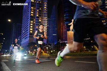 HO CHI MINH CITY NIGHT RUN EXIMBANK 2024 - Ảnh #1989934