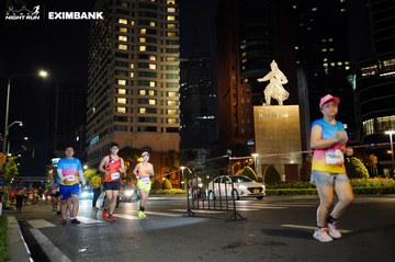 HO CHI MINH CITY NIGHT RUN EXIMBANK 2024 - Ảnh #1990988