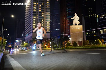 HO CHI MINH CITY NIGHT RUN EXIMBANK 2024 - Ảnh #1989345