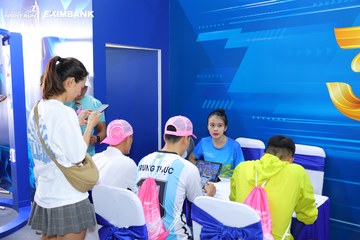 HO CHI MINH CITY NIGHT RUN EXIMBANK 2024 - Ảnh #1965576