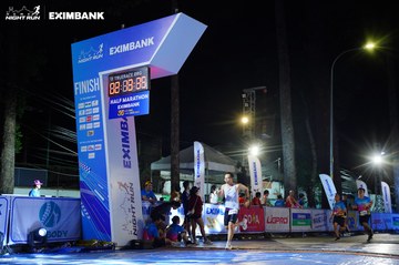 HO CHI MINH CITY NIGHT RUN EXIMBANK 2024 - Ảnh #2033305