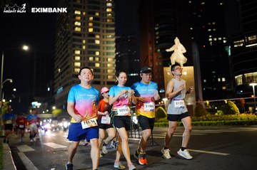 HO CHI MINH CITY NIGHT RUN EXIMBANK 2024 - Ảnh #1991275