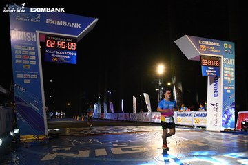 HO CHI MINH CITY NIGHT RUN EXIMBANK 2024 - Ảnh #2065254