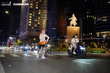 HO CHI MINH CITY NIGHT RUN EXIMBANK 2024 - Ảnh #1989179