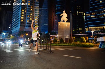 HO CHI MINH CITY NIGHT RUN EXIMBANK 2024 - Ảnh #1989065