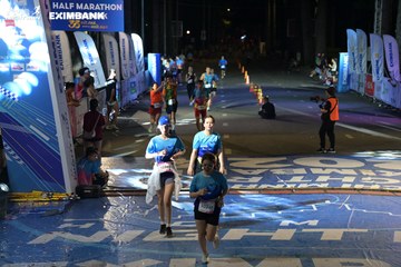 HO CHI MINH CITY NIGHT RUN EXIMBANK 2024 - Ảnh #2027137