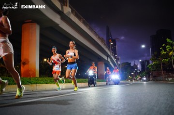 HO CHI MINH CITY NIGHT RUN EXIMBANK 2024 - Ảnh #1988536