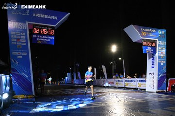 HO CHI MINH CITY NIGHT RUN EXIMBANK 2024 - Ảnh #2062759