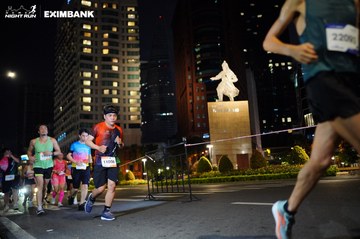 HO CHI MINH CITY NIGHT RUN EXIMBANK 2024 - Ảnh #1991339