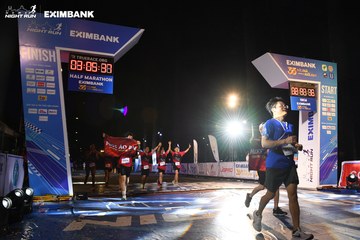 HO CHI MINH CITY NIGHT RUN EXIMBANK 2024 - Ảnh #2064415