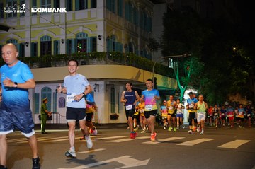 HO CHI MINH CITY NIGHT RUN EXIMBANK 2024 - Ảnh #2031592