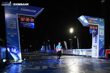 HO CHI MINH CITY NIGHT RUN EXIMBANK 2024 - Ảnh #2060885