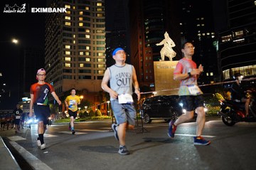 HO CHI MINH CITY NIGHT RUN EXIMBANK 2024 - Ảnh #1990170