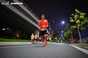 HO CHI MINH CITY NIGHT RUN EXIMBANK 2024 - Ảnh #1988772