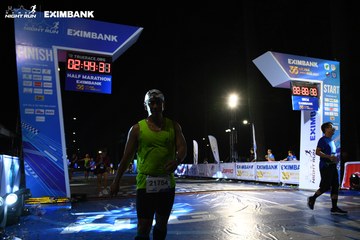 HO CHI MINH CITY NIGHT RUN EXIMBANK 2024 - Ảnh #2064441