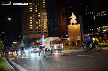 HO CHI MINH CITY NIGHT RUN EXIMBANK 2024 - Ảnh #1990579