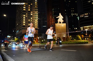 HO CHI MINH CITY NIGHT RUN EXIMBANK 2024 - Ảnh #1990968