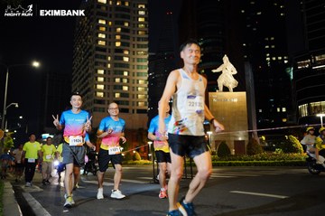 HO CHI MINH CITY NIGHT RUN EXIMBANK 2024 - Ảnh #1990565