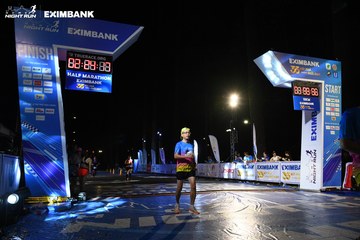 HO CHI MINH CITY NIGHT RUN EXIMBANK 2024 - Ảnh #2059534