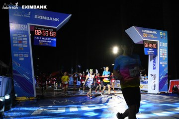 HO CHI MINH CITY NIGHT RUN EXIMBANK 2024 - Ảnh #2059559