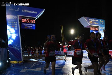 HO CHI MINH CITY NIGHT RUN EXIMBANK 2024 - Ảnh #2059735