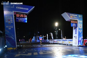 HO CHI MINH CITY NIGHT RUN EXIMBANK 2024 - Ảnh #2064535