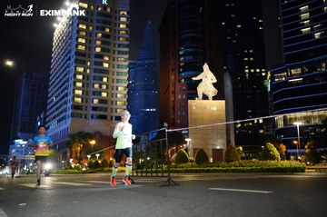 HO CHI MINH CITY NIGHT RUN EXIMBANK 2024 - Ảnh #1989355