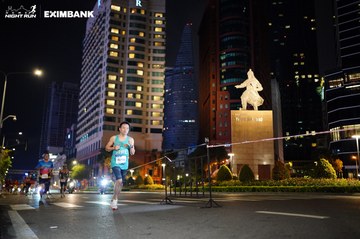 HO CHI MINH CITY NIGHT RUN EXIMBANK 2024 - Ảnh #1989693