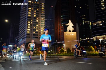 HO CHI MINH CITY NIGHT RUN EXIMBANK 2024 - Ảnh #1989523