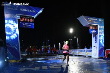 HO CHI MINH CITY NIGHT RUN EXIMBANK 2024 - Ảnh #2062513