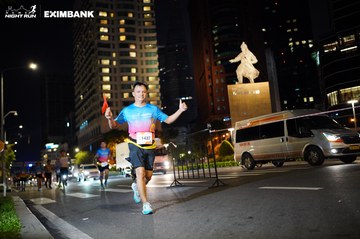 HO CHI MINH CITY NIGHT RUN EXIMBANK 2024 - Ảnh #1990562