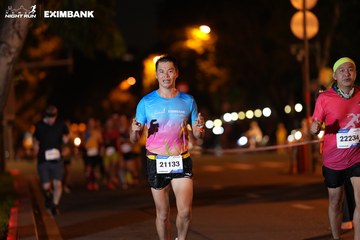 HO CHI MINH CITY NIGHT RUN EXIMBANK 2024 - Ảnh #2159389