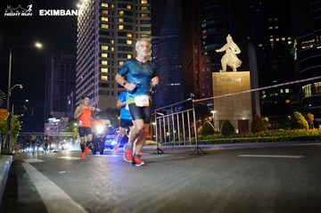 HO CHI MINH CITY NIGHT RUN EXIMBANK 2024 - Ảnh #1989371