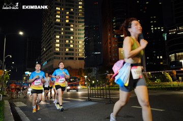 HO CHI MINH CITY NIGHT RUN EXIMBANK 2024 - Ảnh #1991368
