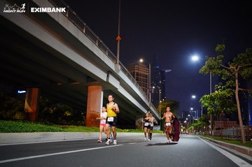 HO CHI MINH CITY NIGHT RUN EXIMBANK 2024 - Ảnh #1988900