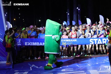 HO CHI MINH CITY NIGHT RUN EXIMBANK 2024 - Ảnh #1970236