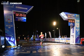 HO CHI MINH CITY NIGHT RUN EXIMBANK 2024 - Ảnh #2065358