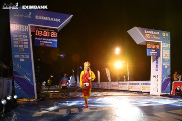 HO CHI MINH CITY NIGHT RUN EXIMBANK 2024 - Ảnh #2061226