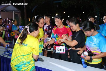 HO CHI MINH CITY NIGHT RUN EXIMBANK 2024 - Ảnh #2012778
