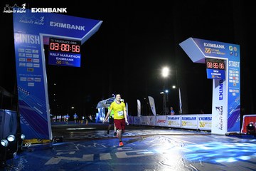 HO CHI MINH CITY NIGHT RUN EXIMBANK 2024 - Ảnh #2061633