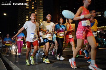 HO CHI MINH CITY NIGHT RUN EXIMBANK 2024 - Ảnh #1990058