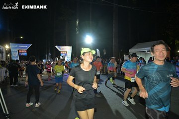 HO CHI MINH CITY NIGHT RUN EXIMBANK 2024 - Ảnh #1970826