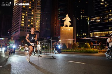 HO CHI MINH CITY NIGHT RUN EXIMBANK 2024 - Ảnh #1989088