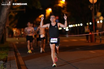 HO CHI MINH CITY NIGHT RUN EXIMBANK 2024 - Ảnh #2159488