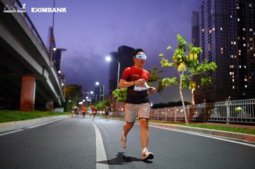 HO CHI MINH CITY NIGHT RUN EXIMBANK 2024 - Ảnh #1988796