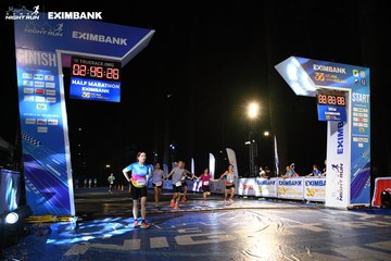 HO CHI MINH CITY NIGHT RUN EXIMBANK 2024 - Ảnh #2065431
