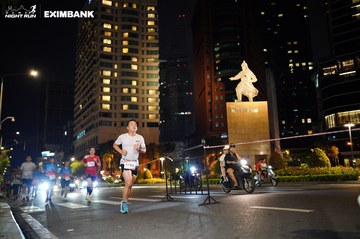 HO CHI MINH CITY NIGHT RUN EXIMBANK 2024 - Ảnh #1991683