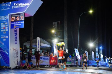 HO CHI MINH CITY NIGHT RUN EXIMBANK 2024 - Ảnh #2034248