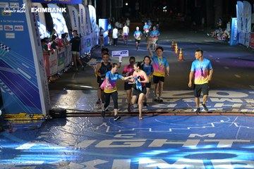 HO CHI MINH CITY NIGHT RUN EXIMBANK 2024 - Ảnh #2032975